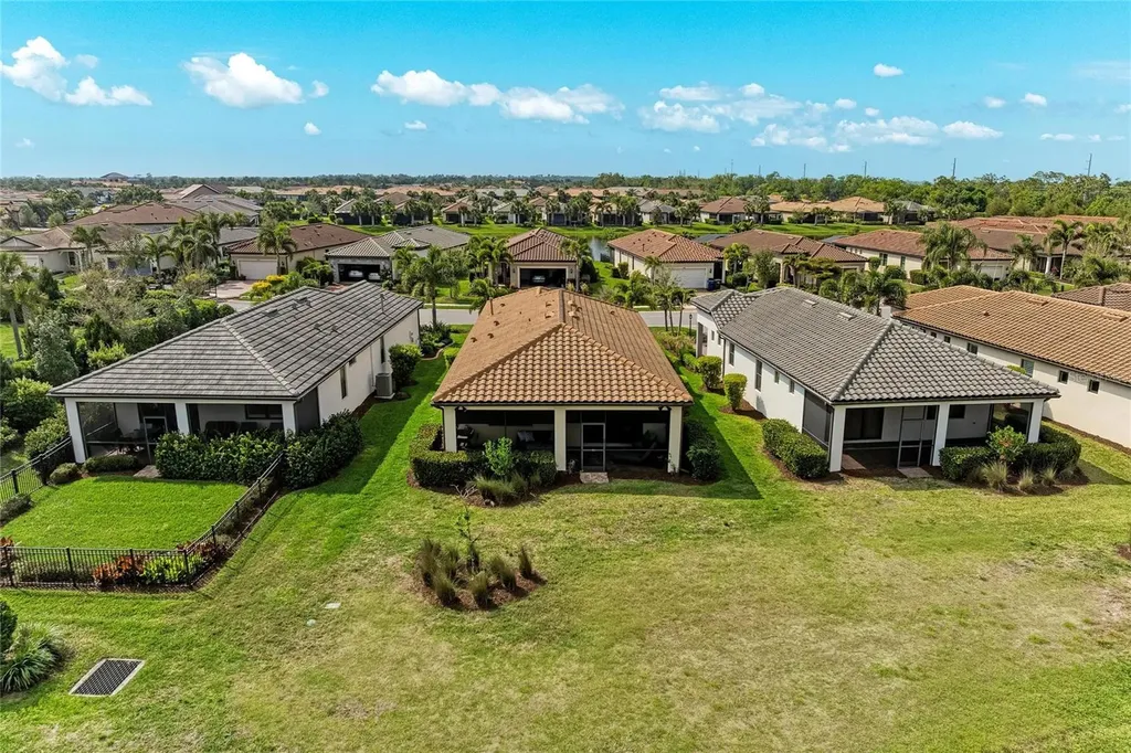 7013 Hanover Court Lakewood Ranch FL 34202