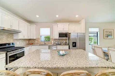 7013 Hanover Court Lakewood Ranch FL 34202
