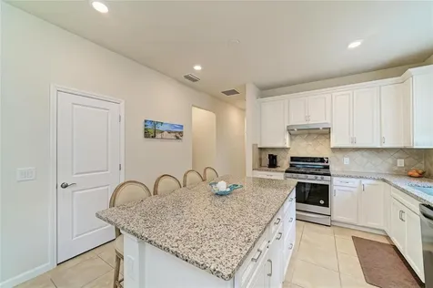 7013 Hanover Court Lakewood Ranch FL 34202