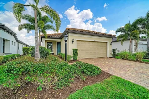 7013 Hanover Court Lakewood Ranch FL 34202