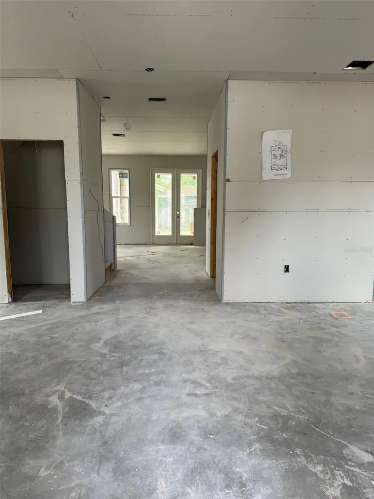 1526 W Arch Street Tampa FL 33607