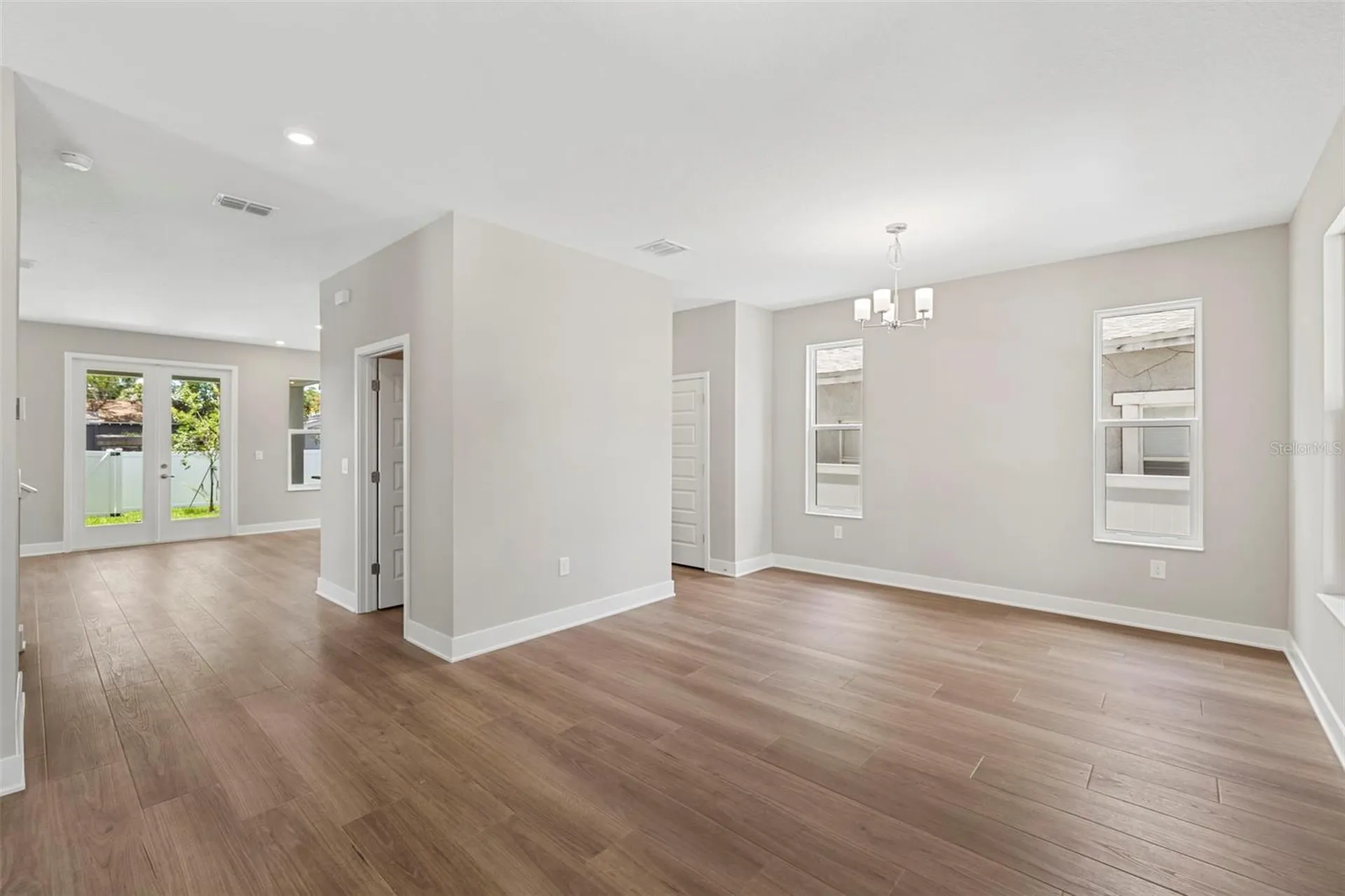 1526 W Arch Street Tampa FL 33607