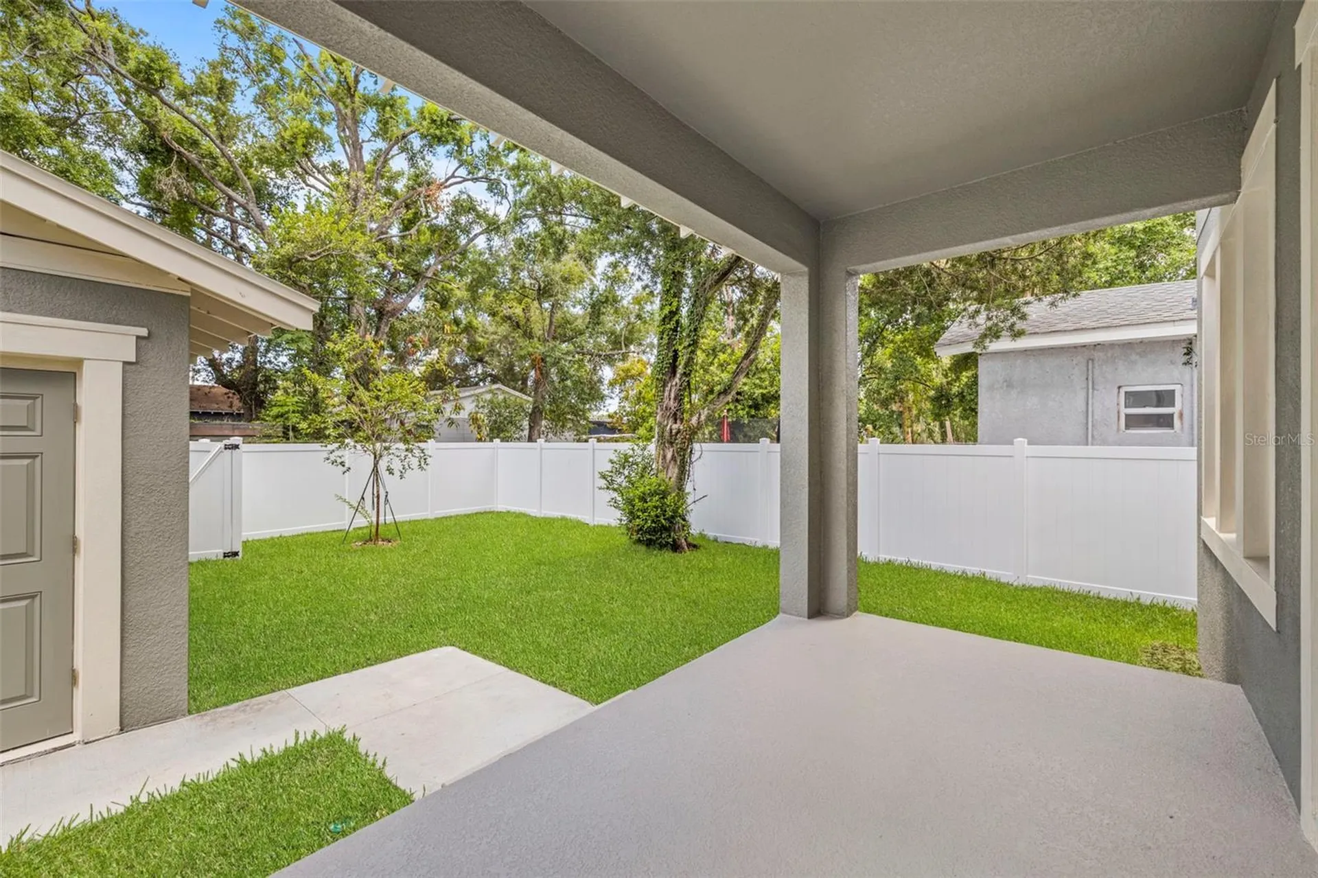 1526 W Arch Street Tampa FL 33607