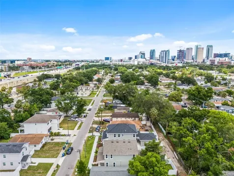1526 W Arch Street Tampa FL 33607