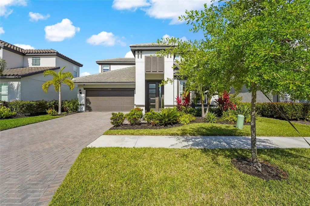 4762 Antrim Drive Sarasota FL 34240