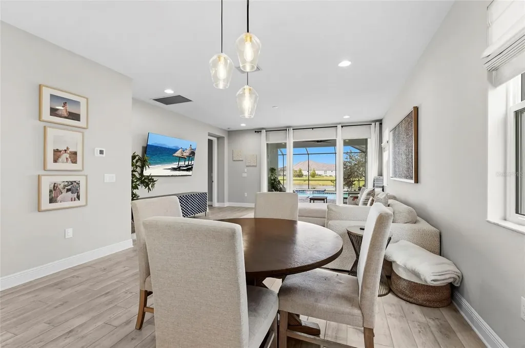 4762 Antrim Drive Sarasota FL 34240