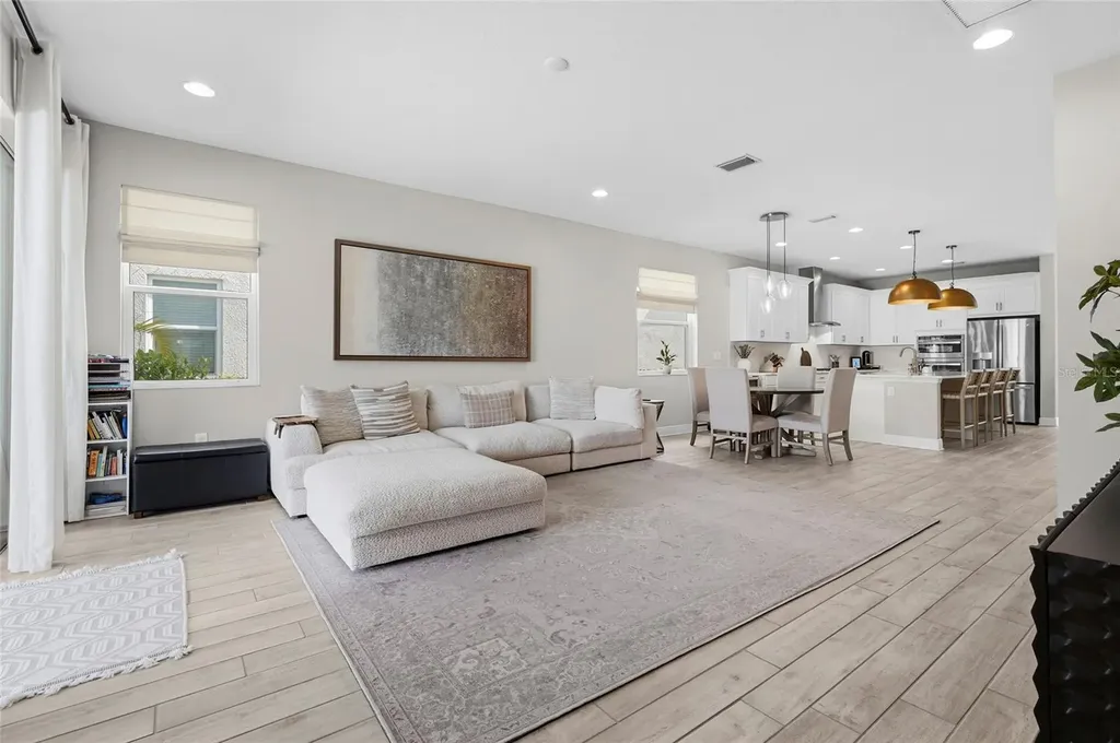 4762 Antrim Drive Sarasota FL 34240