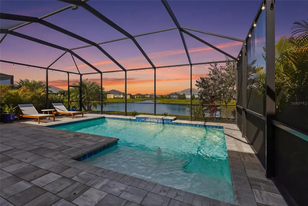 4762 Antrim Drive Sarasota FL 34240
