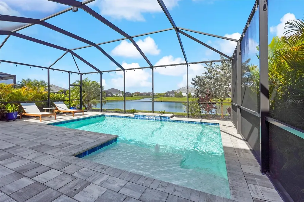 4762 Antrim Drive Sarasota FL 34240