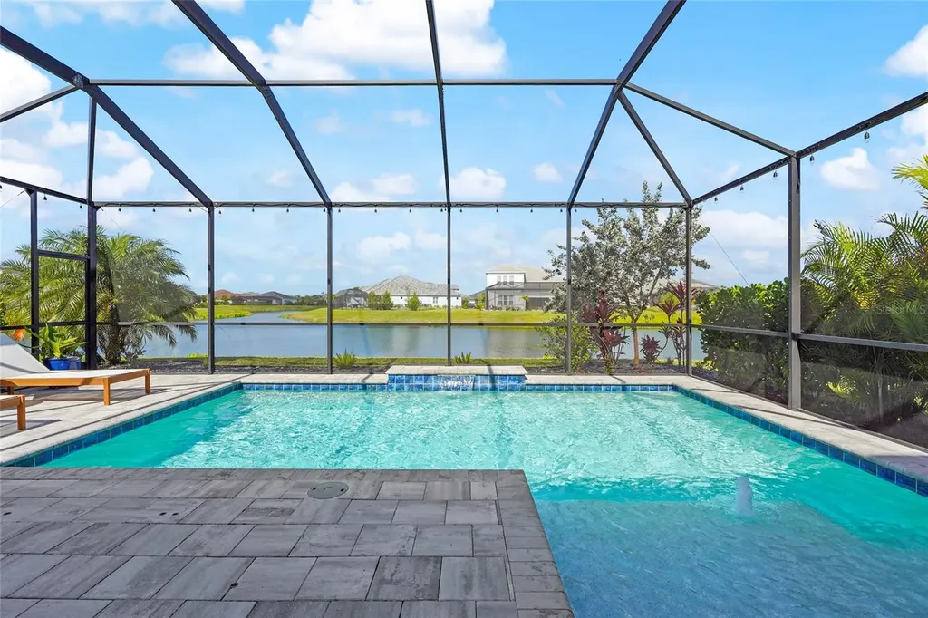 4762 Antrim Drive Sarasota FL 34240