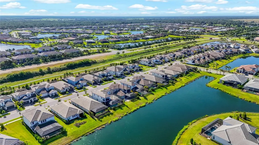 4762 Antrim Drive Sarasota FL 34240