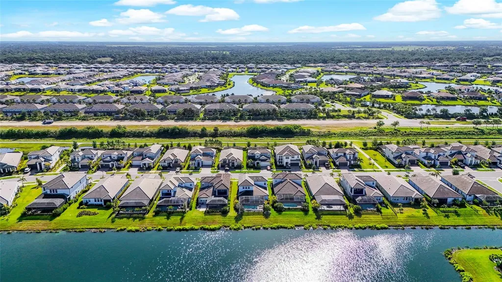 4762 Antrim Drive Sarasota FL 34240