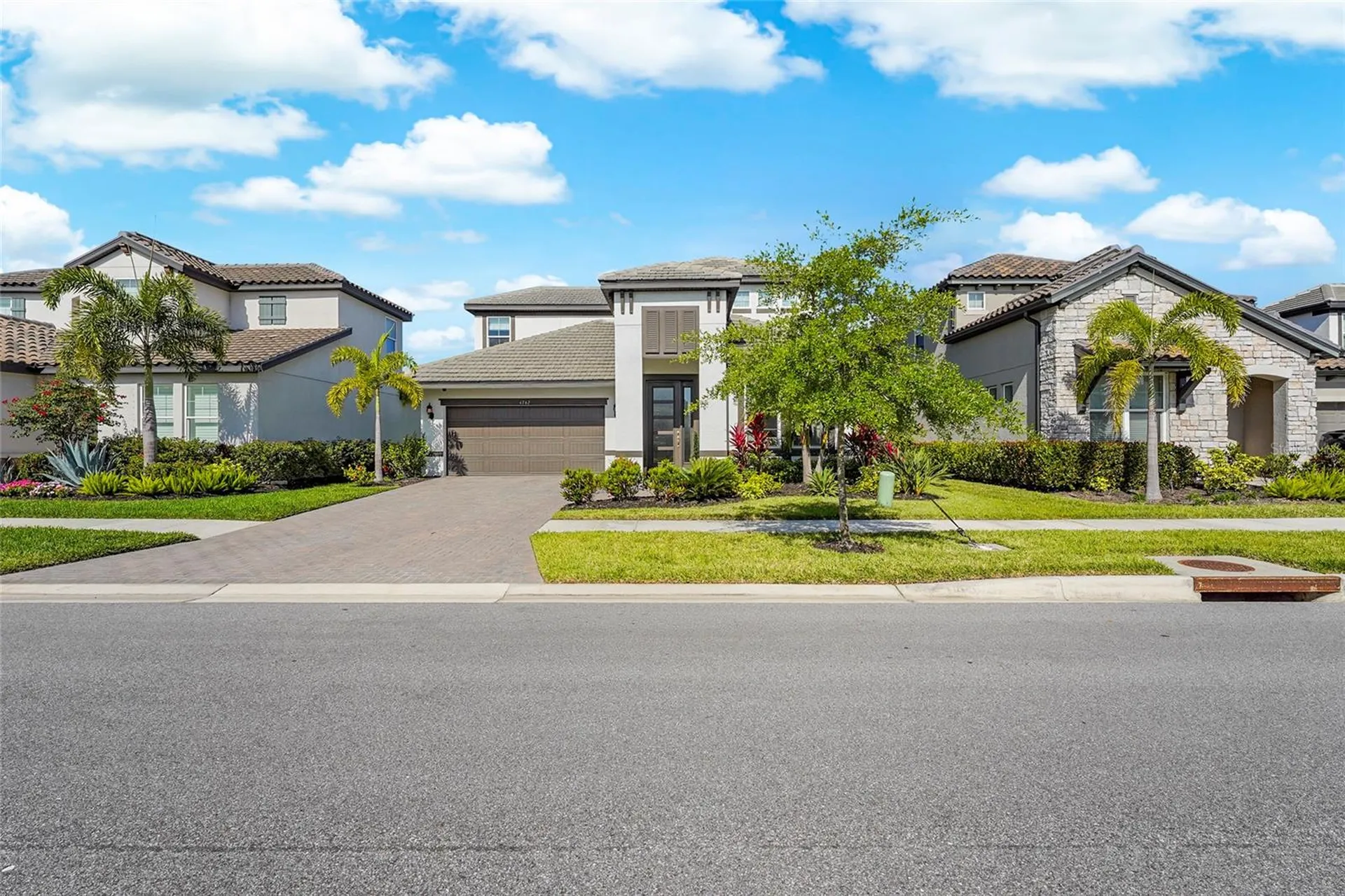 4762 Antrim Drive Sarasota FL 34240
