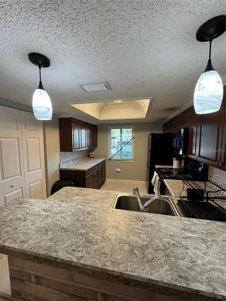 109 Pine Court Oldsmar FL 34677