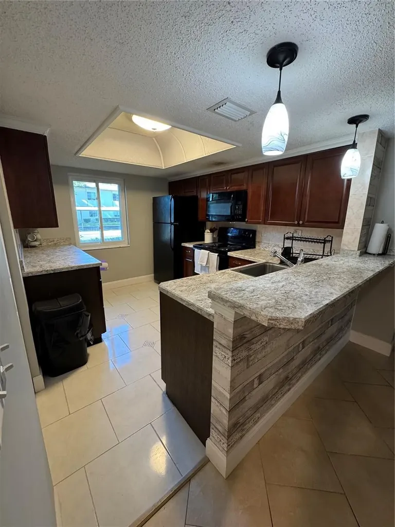 109 Pine Court Oldsmar FL 34677