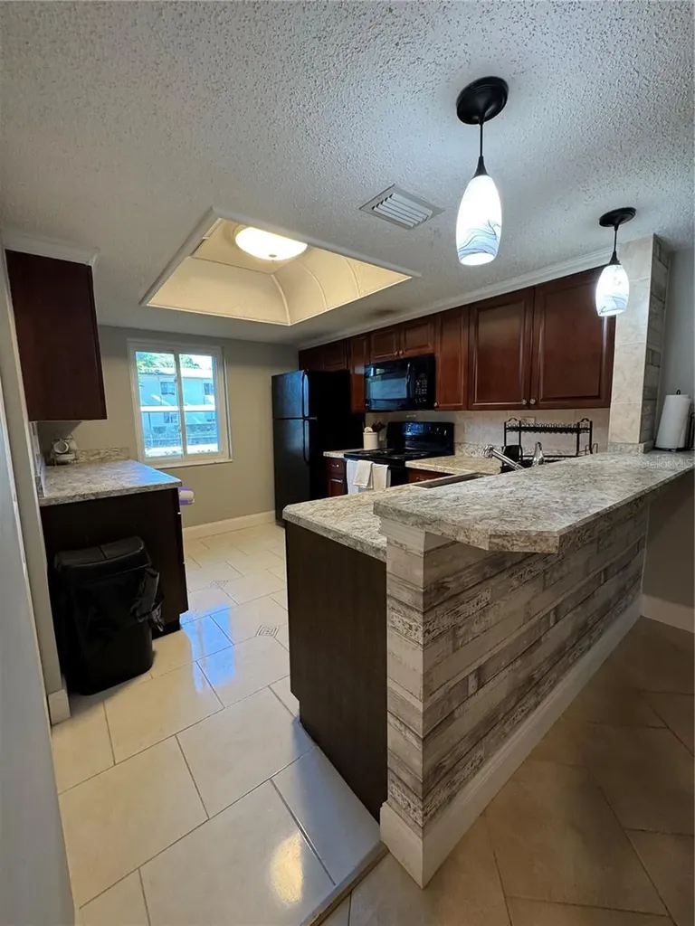 109 Pine Court Oldsmar FL 34677