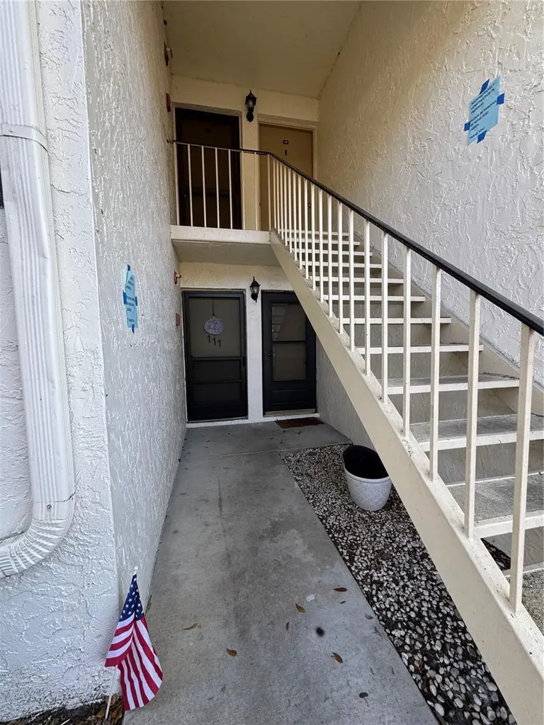 109 Pine Court Oldsmar FL 34677