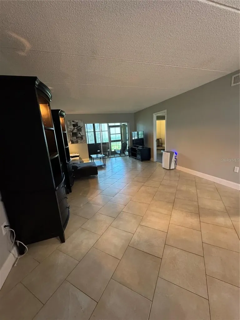 109 Pine Court Oldsmar FL 34677