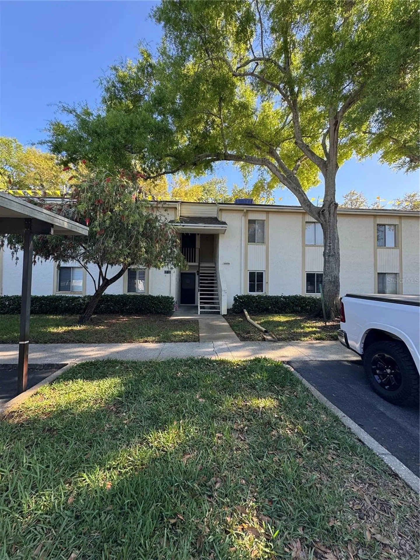 109 Pine Court Oldsmar FL 34677