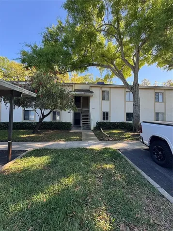 109 Pine Court Oldsmar FL 34677