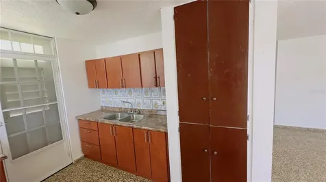 CLL9 Del Carmen Camuy PR 00627