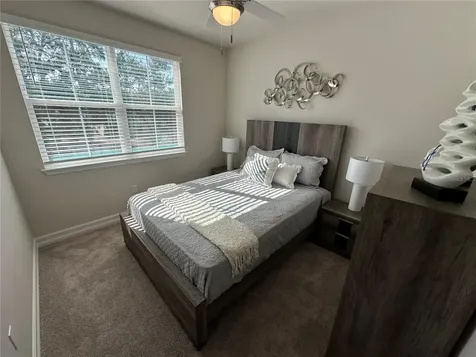 1075 E Caroline Street Tavares FL 32778