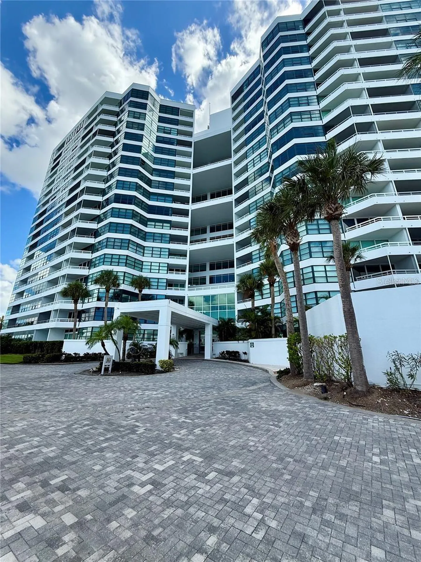 988 Boulevard Of The Arts Boulevard Sarasota FL 34236
