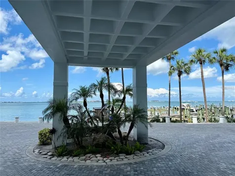 988 Boulevard Of The Arts Boulevard Sarasota FL 34236