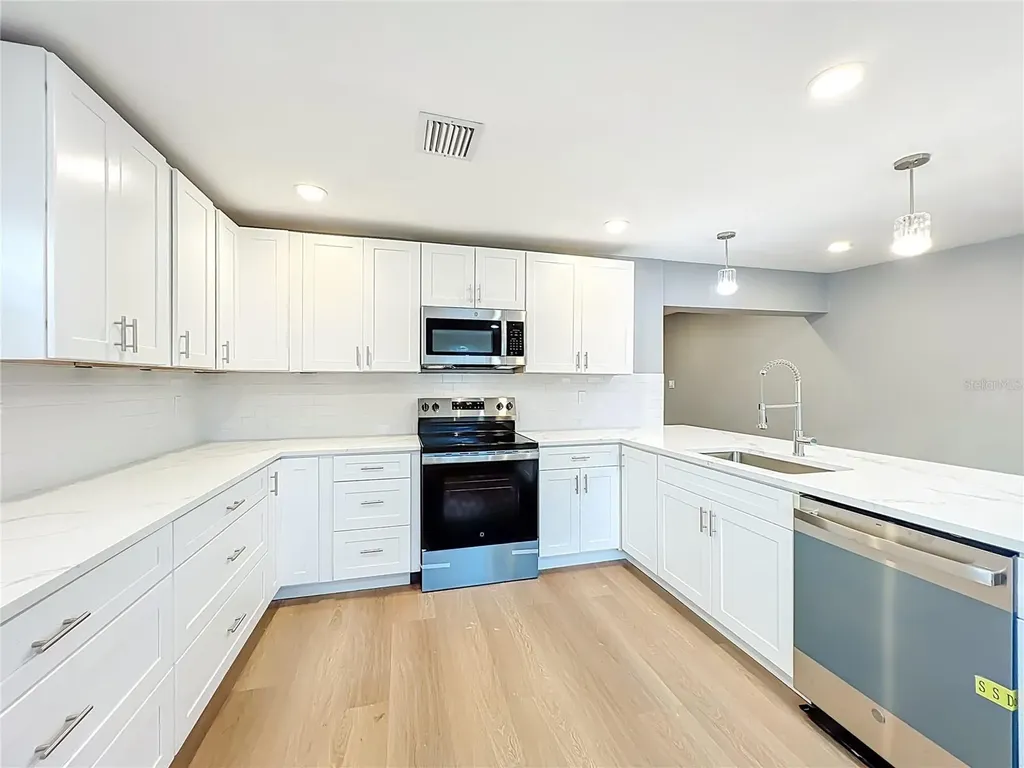 5508 Tartan Drive Orlando FL 32807