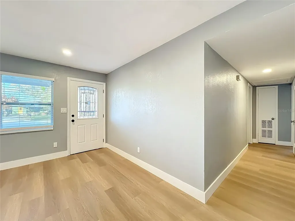 5508 Tartan Drive Orlando FL 32807