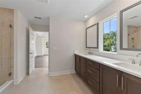 1522 W Arch Street Tampa FL 33607