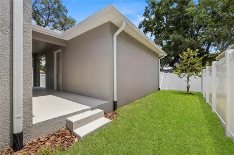 1522 W Arch Street Tampa FL 33607