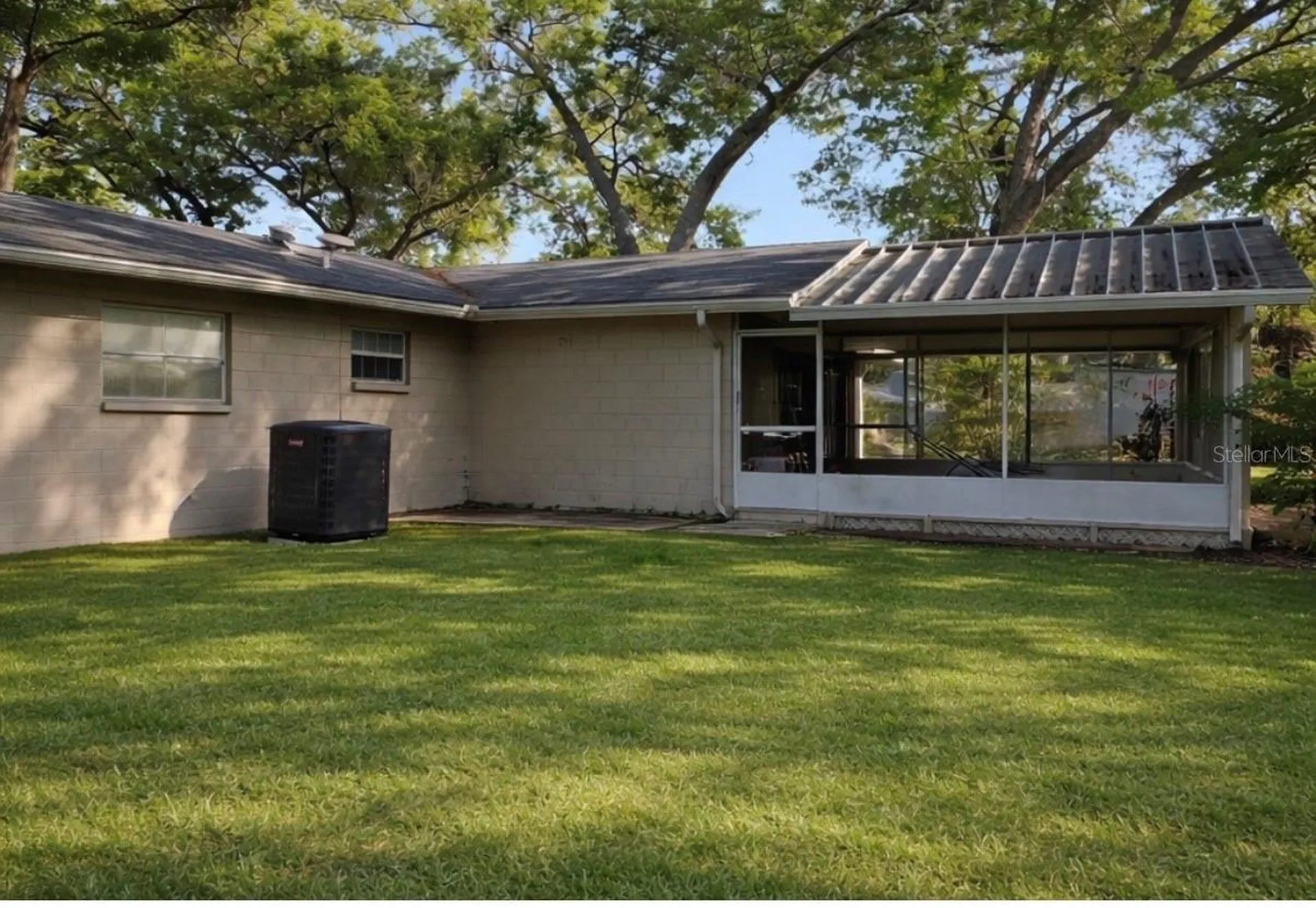 2320 Palm Avenue Seffner FL 33584