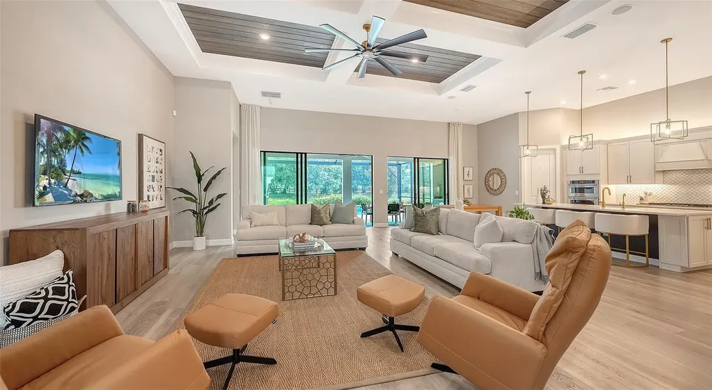 7872 Mainsail Lane Sarasota FL 34240