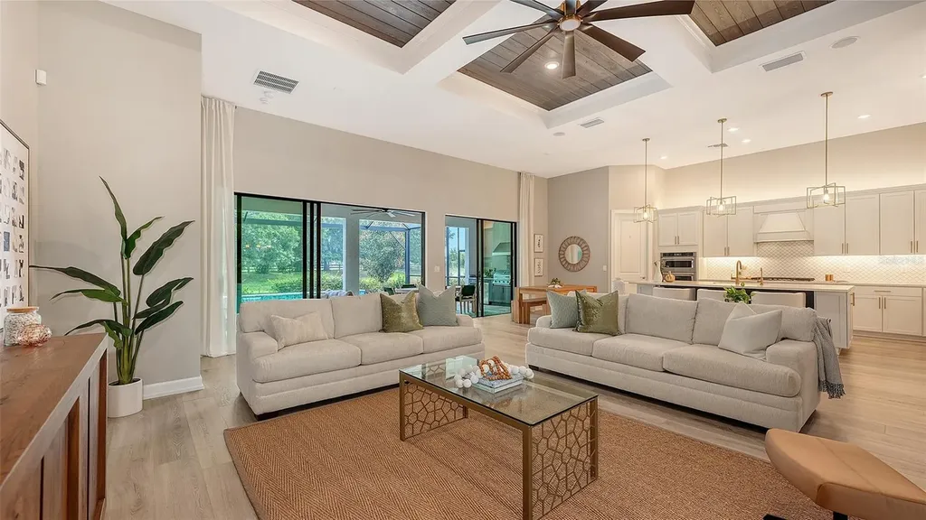 7872 Mainsail Lane Sarasota FL 34240
