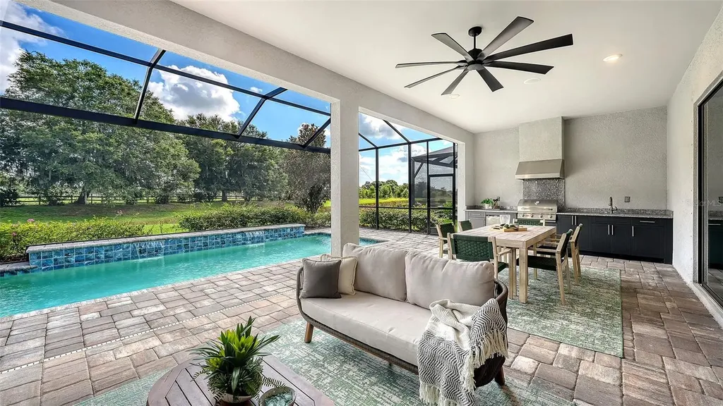 7872 Mainsail Lane Sarasota FL 34240