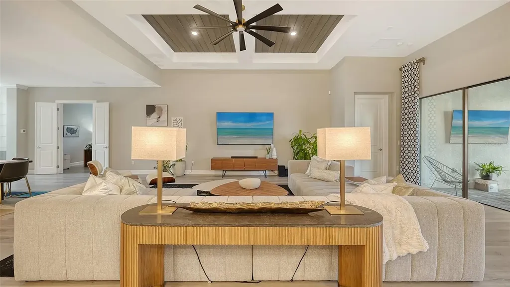 7872 Mainsail Lane Sarasota FL 34240