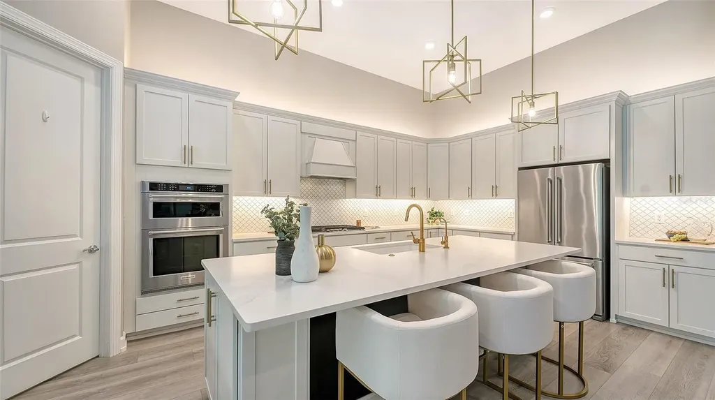 7872 Mainsail Lane Sarasota FL 34240