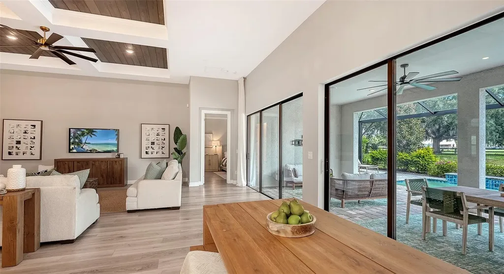 7872 Mainsail Lane Sarasota FL 34240