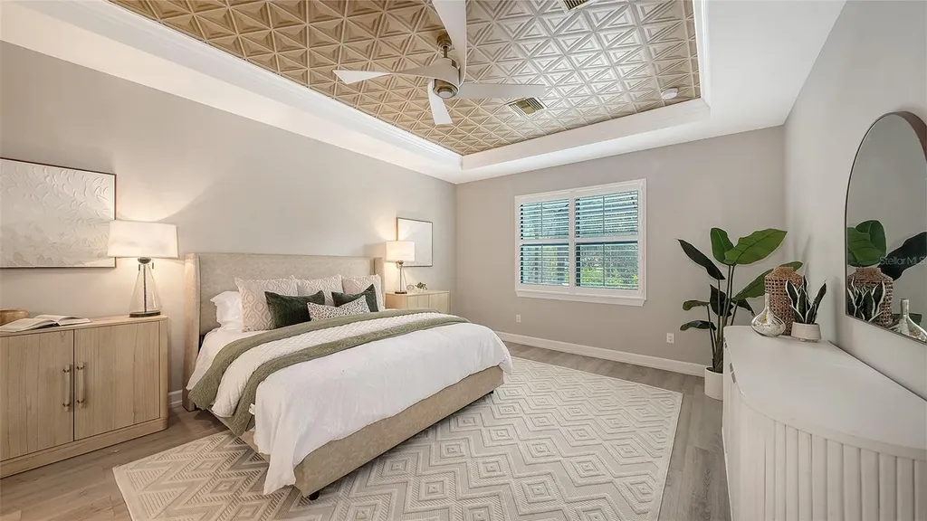 7872 Mainsail Lane Sarasota FL 34240