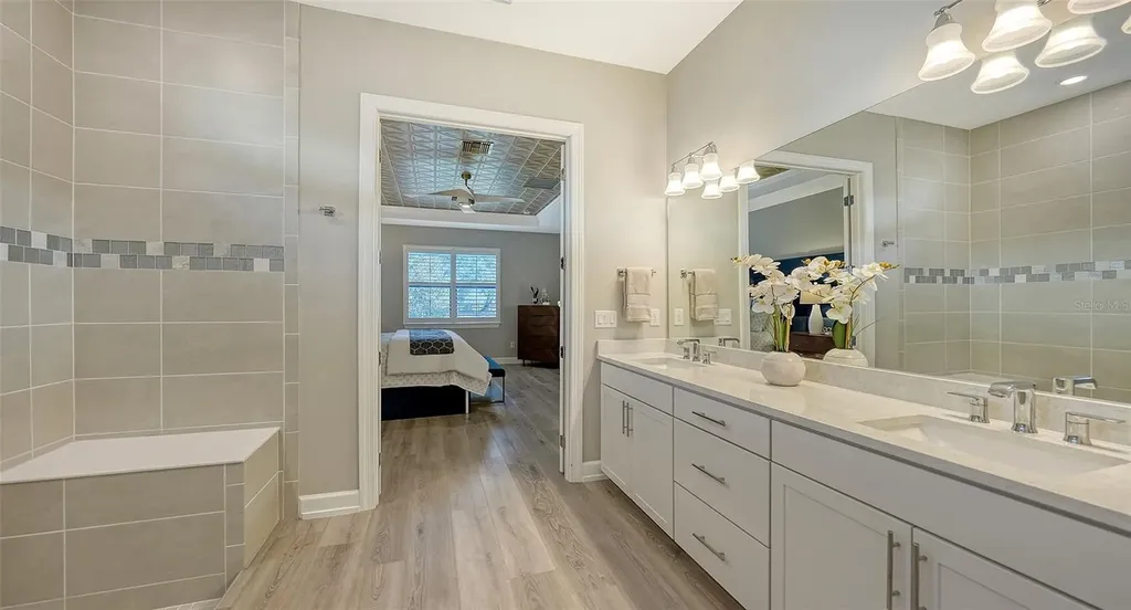 7872 Mainsail Lane Sarasota FL 34240