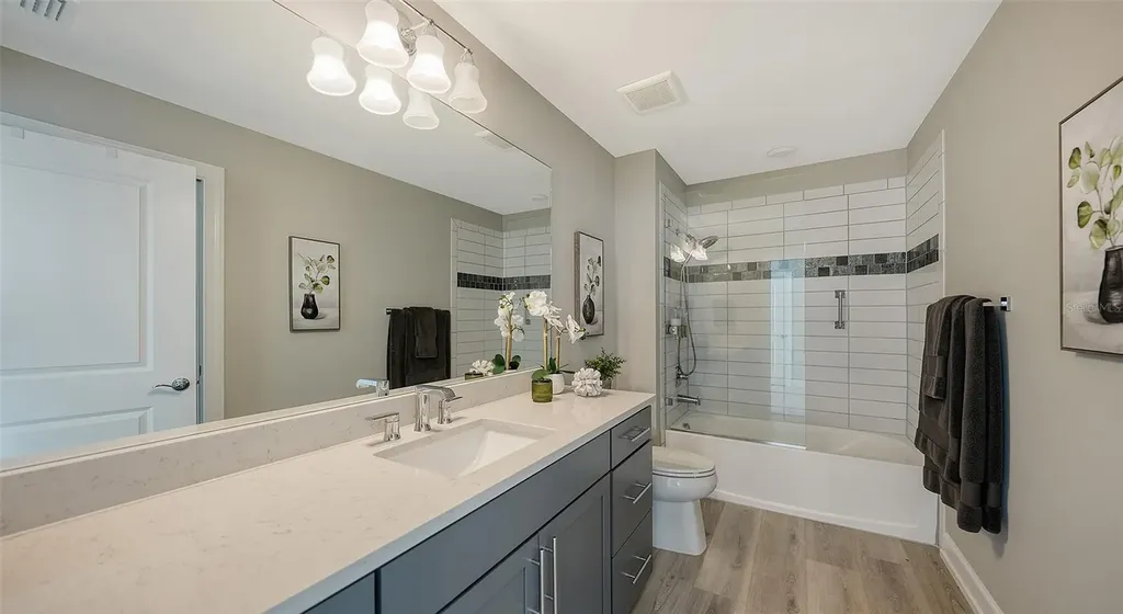 7872 Mainsail Lane Sarasota FL 34240