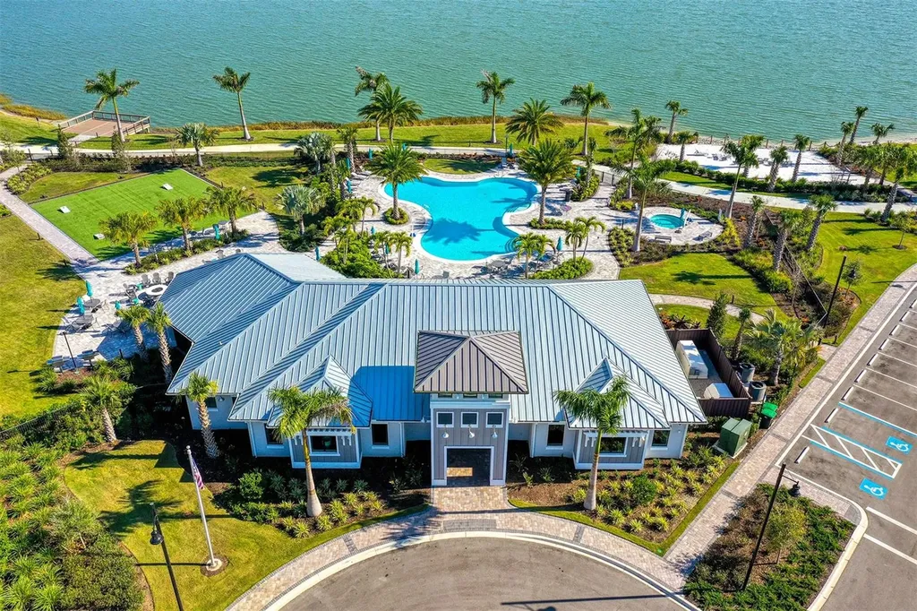 7872 Mainsail Lane Sarasota FL 34240