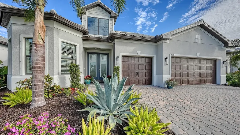 7872 Mainsail Lane Sarasota FL 34240