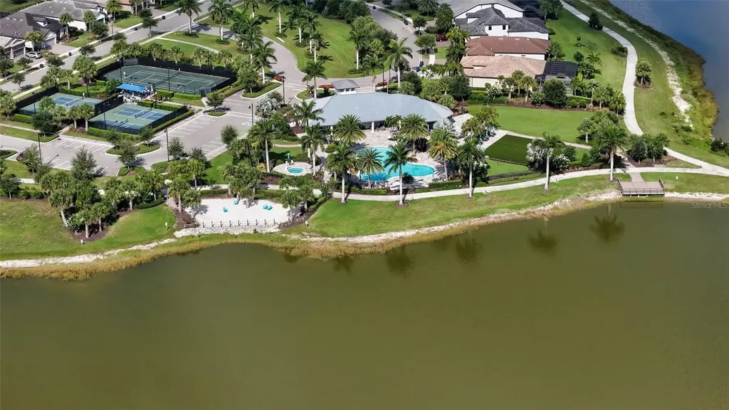 7872 Mainsail Lane Sarasota FL 34240