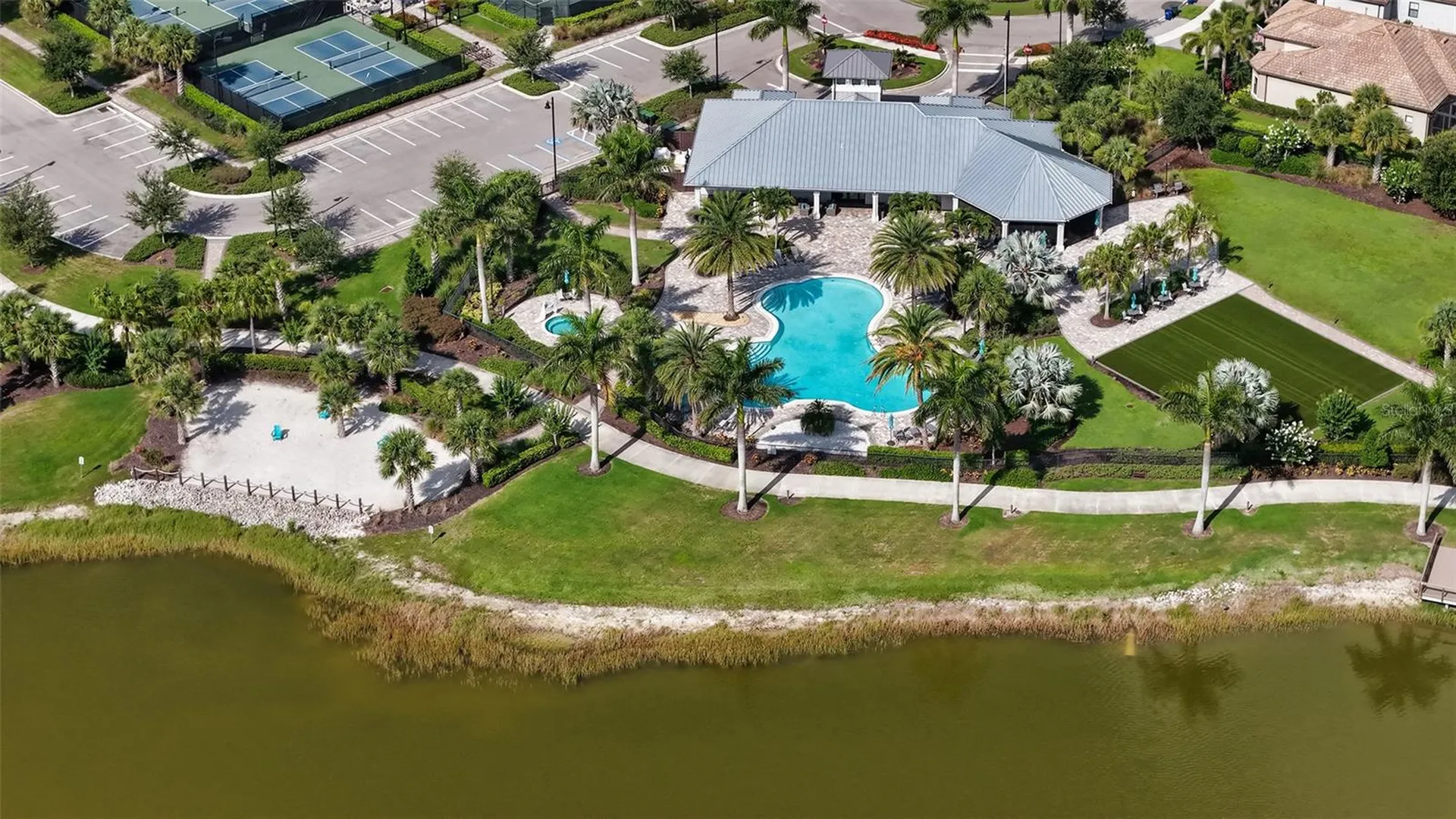 7872 Mainsail Lane Sarasota FL 34240