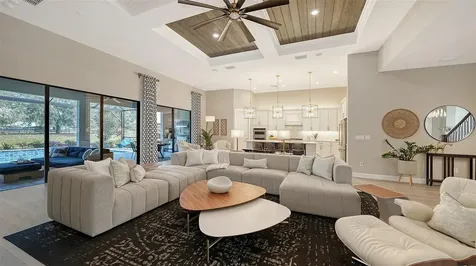 7872 Mainsail Lane Sarasota FL 34240