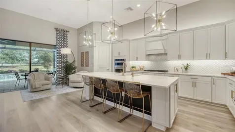 7872 Mainsail Lane Sarasota FL 34240