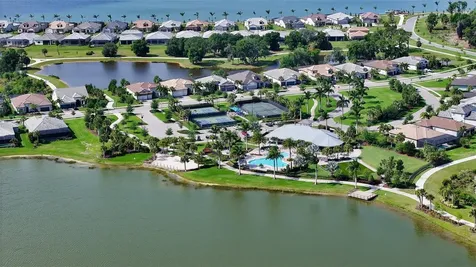 7872 Mainsail Lane Sarasota FL 34240