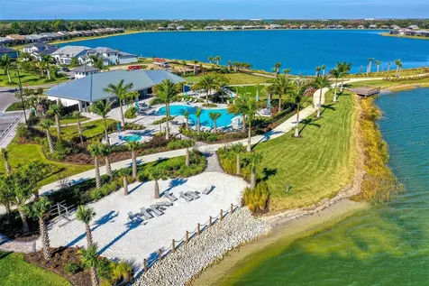 7872 Mainsail Lane Sarasota FL 34240